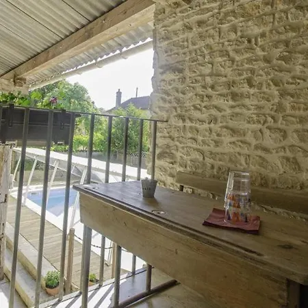 Le Grenier Bed & Breakfast Bossancourt
